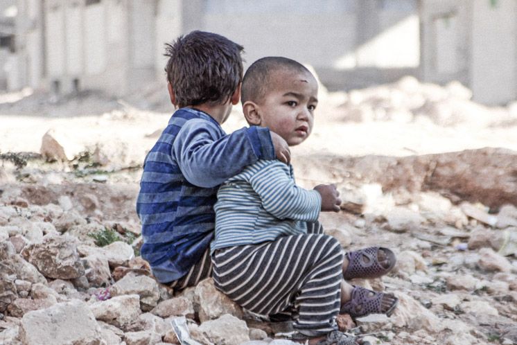 In Siria 3 milioni di bambini nati e cresciuti in guerra